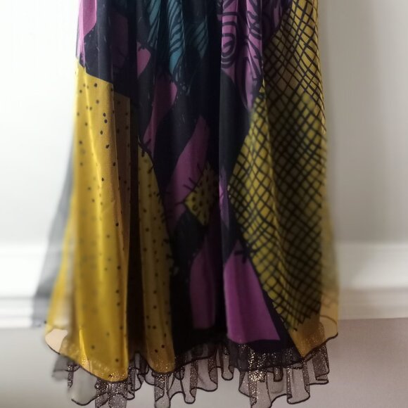 'DISNEY THE NIGHTMARE BEFORE CHRISTMAS' Dress Size 10/12 - Picture 2 of 9